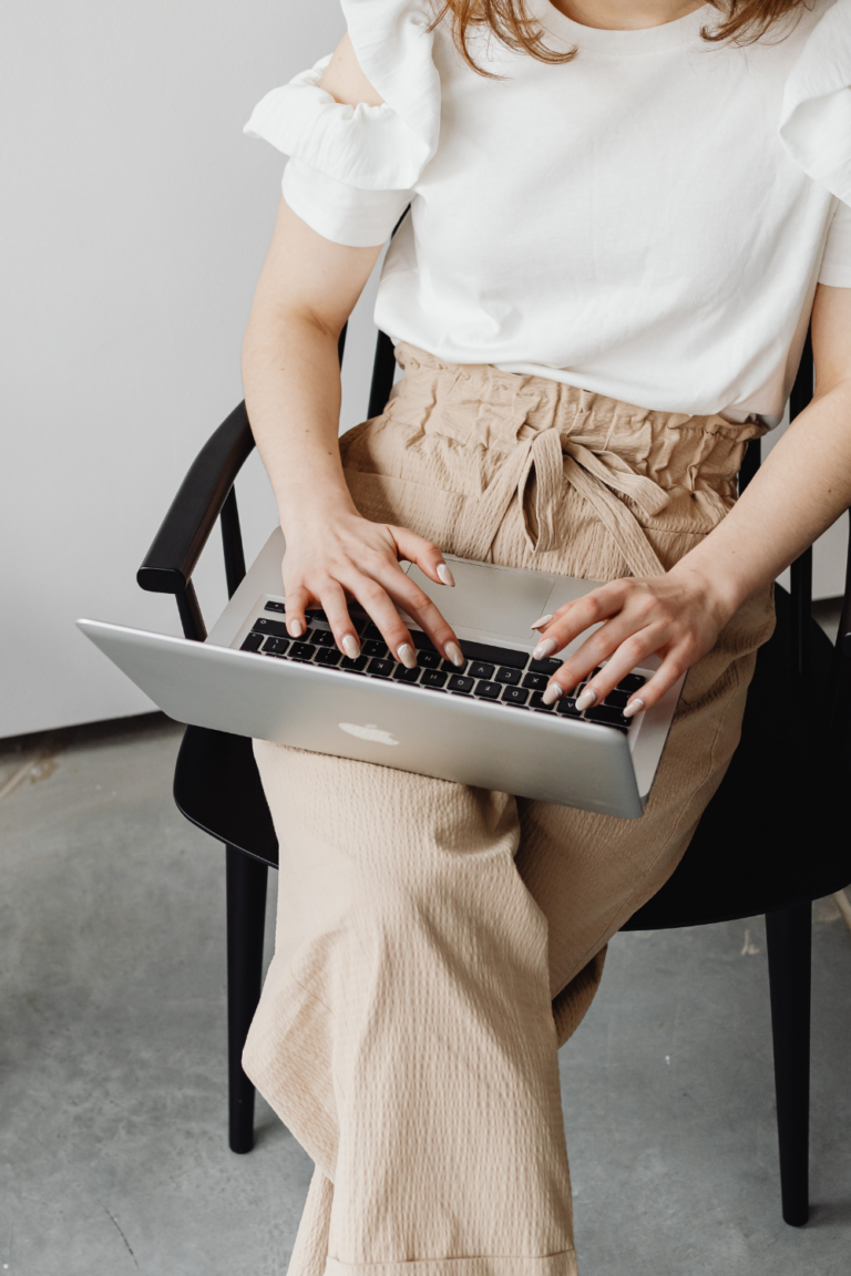 Knowing Your Audience and Outsourcing as Your Business Grows with Liz Marino