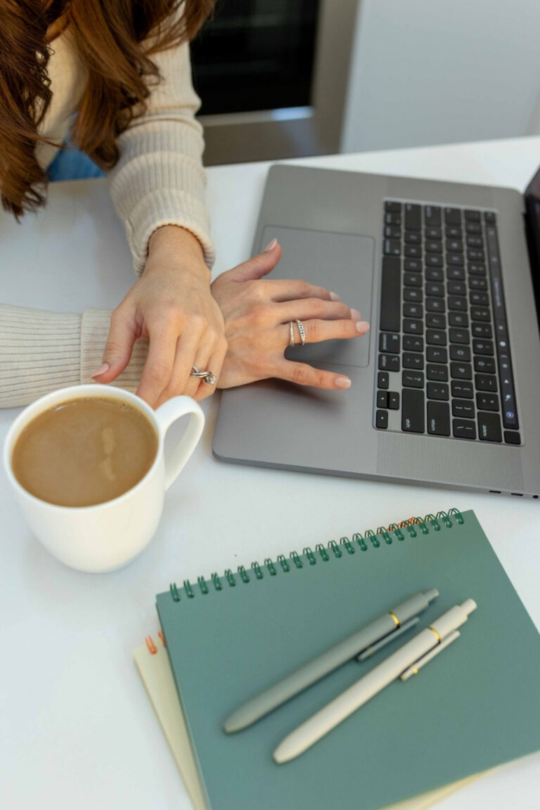 Efficient Content Creation: Time Batching for Food Bloggers